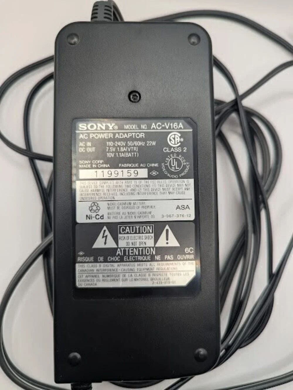 Sony Handycam CCD-TRV29 Video 8 Camcorder Player Recorder TESTED Works w/ AC